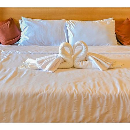 Capital O 890 Nami Hotel Tagaytay Tagaytay City Extérieur photo