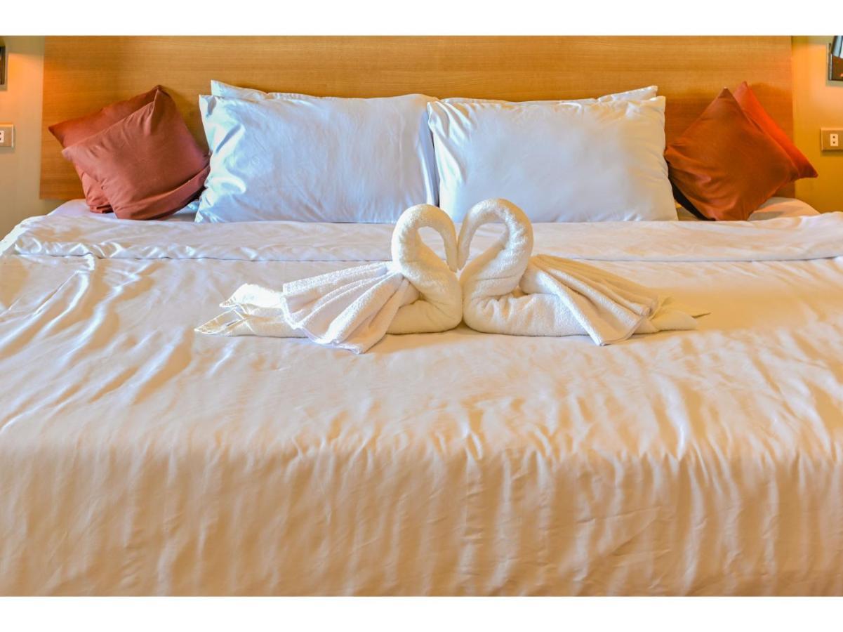 Capital O 890 Nami Hotel Tagaytay Tagaytay City Extérieur photo