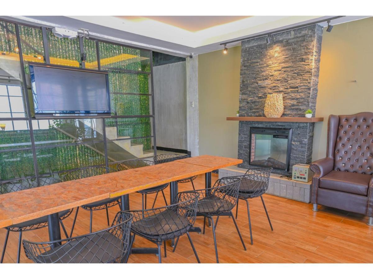 Capital O 890 Nami Hotel Tagaytay Tagaytay City Extérieur photo