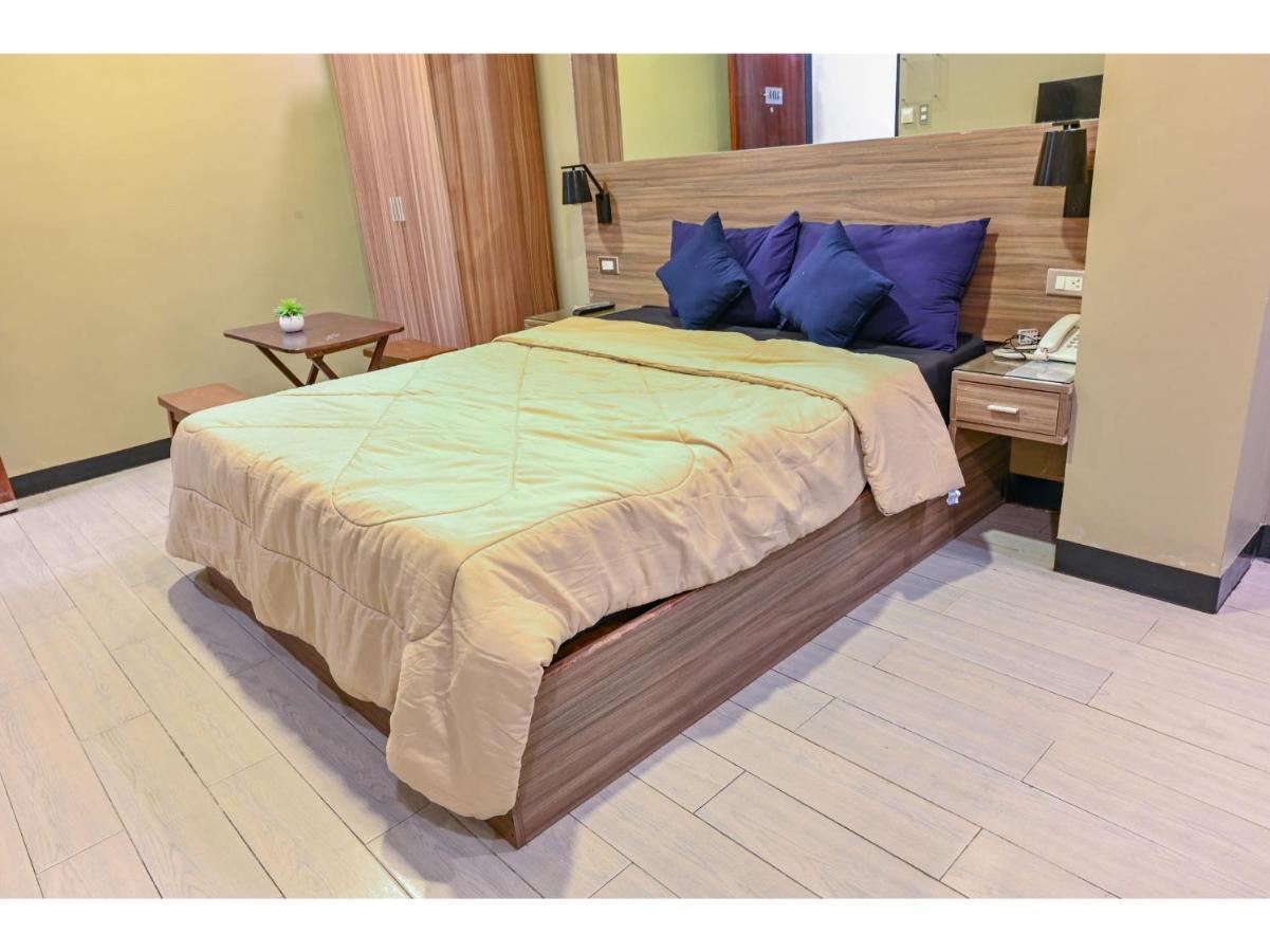 Capital O 890 Nami Hotel Tagaytay Tagaytay City Extérieur photo